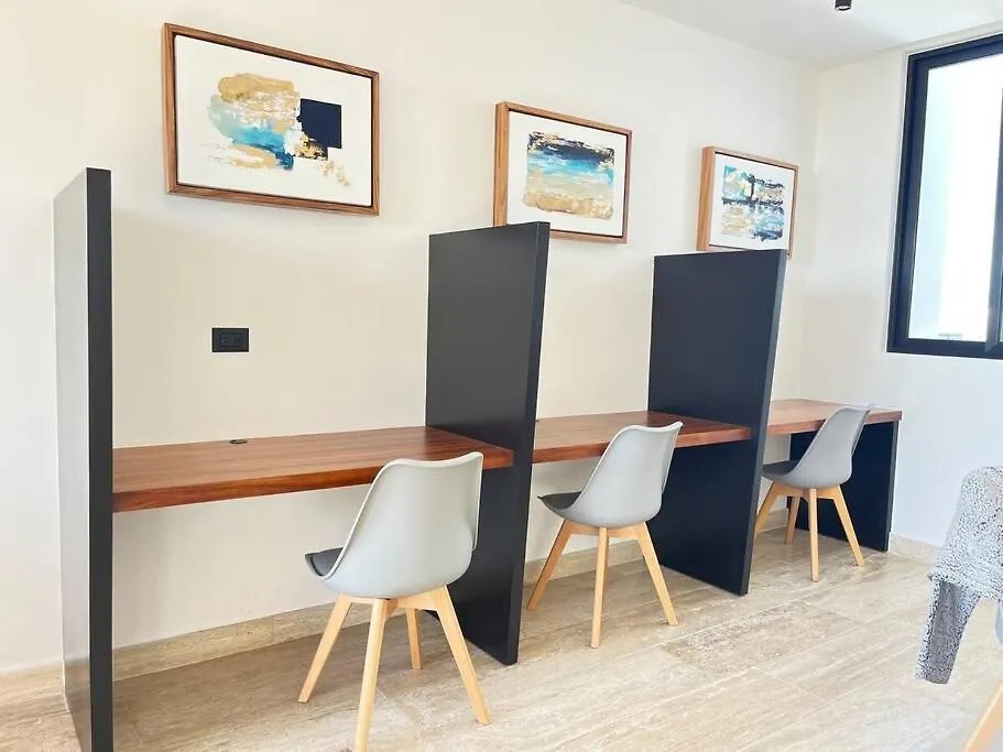 New! Luxury Top Floor Condo-Steps To 5Th-Fast Wifi Playa del Carmen 0*,