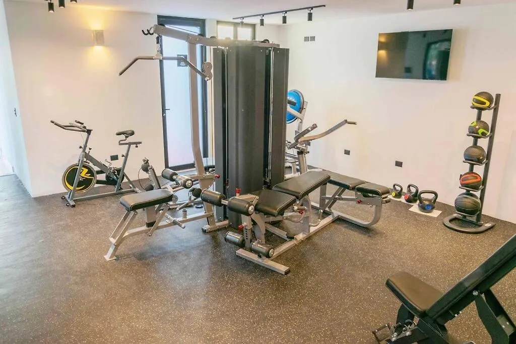 New! Luxury Top Floor Condo-Steps To 5Th-Fast Wifi Playa del Carmen Mexico