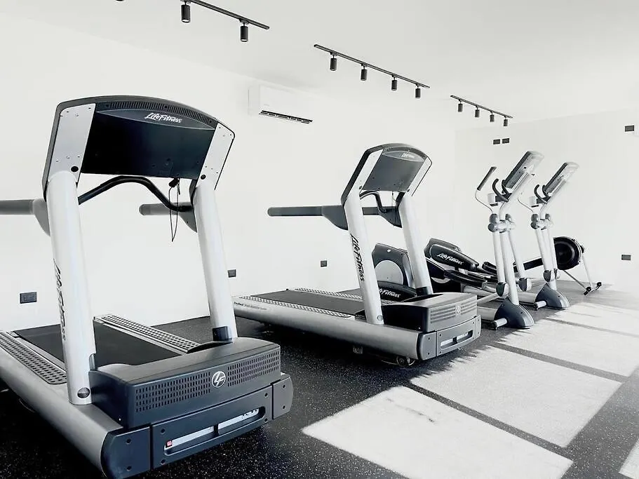 New! Luxury Top Floor Condo-Steps To 5Th-Fast Wifi Playa del Carmen