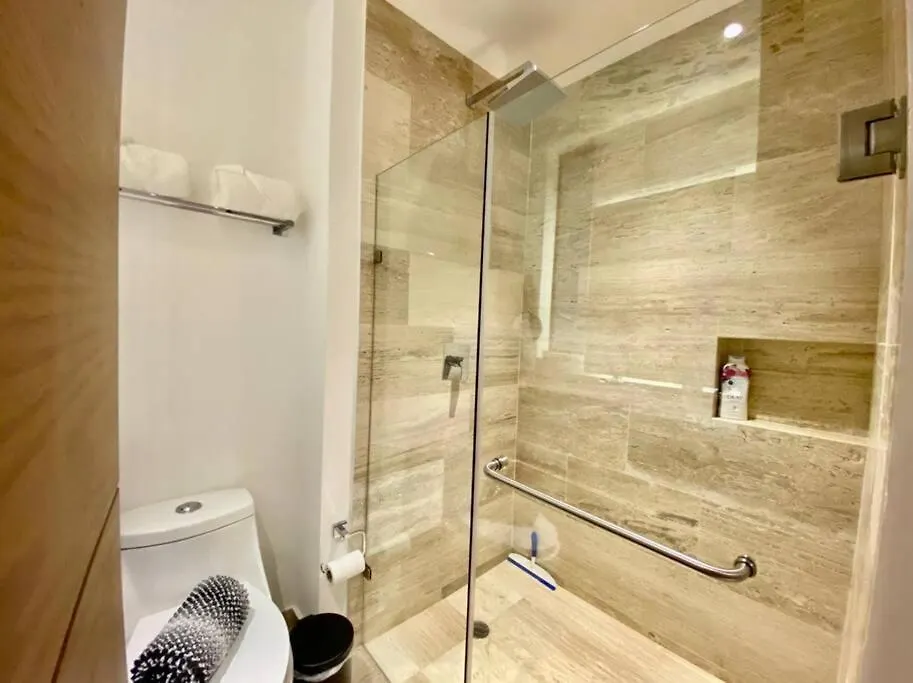 New! Luxury Top Floor Condo-Steps To 5Th-Fast Wifi Playa del Carmen